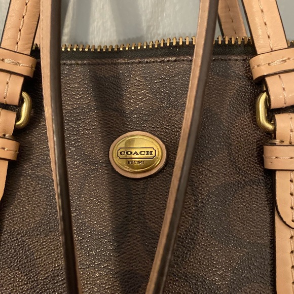 BROWN COACH PRINT COACH PURSE | SHOULDER OR CROSSBODY - Picture 3 of 4